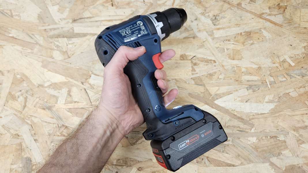 Perceuse visseuse Bosch Pro GSR 18V 55 : Test et Avis