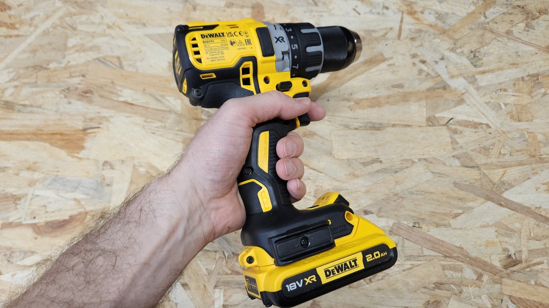 Perceuse visseuse Dewalt DCD791