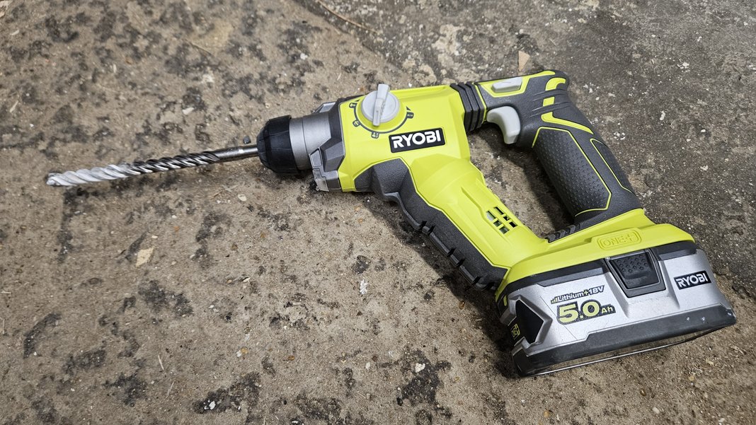 Perforateur Ryobi R18SDS-0