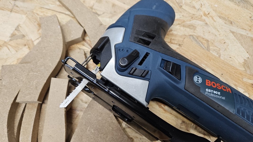 Scie sauteuse Bosch Pro GST 90E