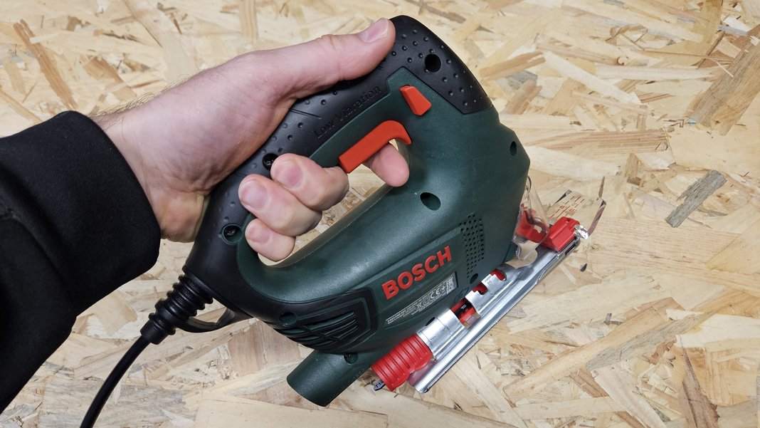 Scie sauteuse Bosch PST 800 PEL : Test et Avis