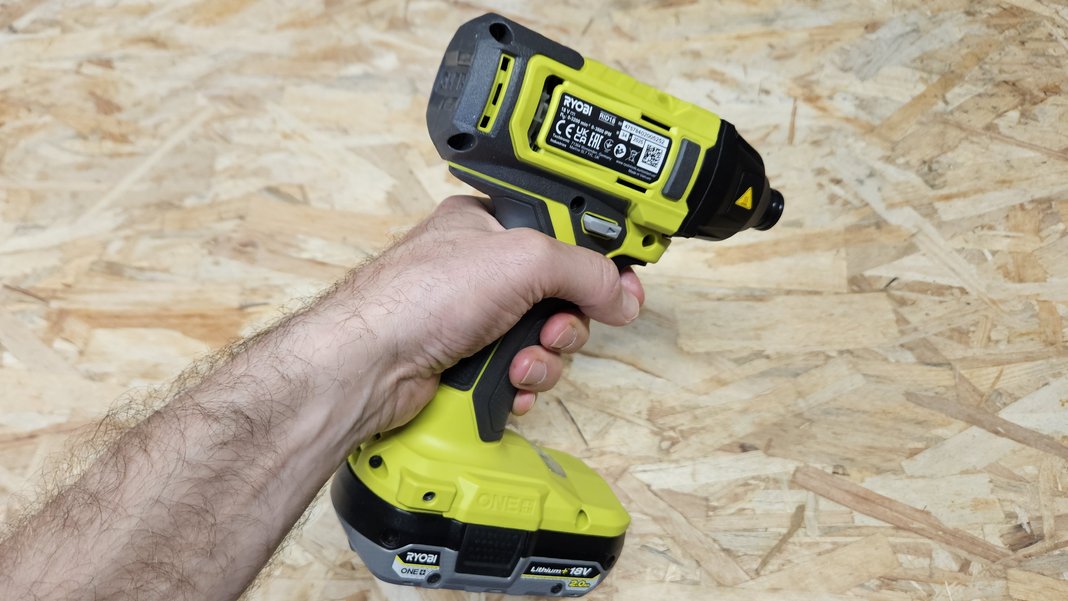 Visseuse à choc Ryobi RID18-0