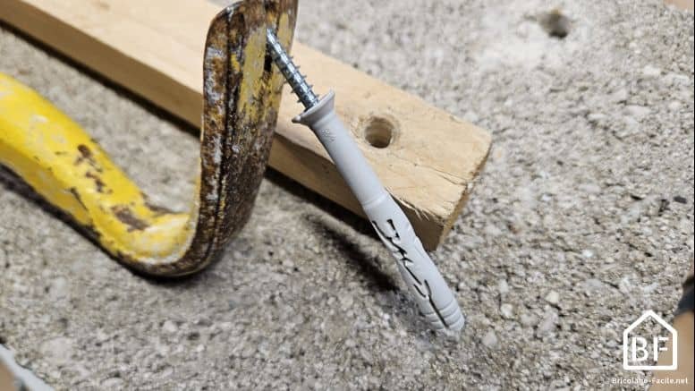 enlever une cheville à frapp