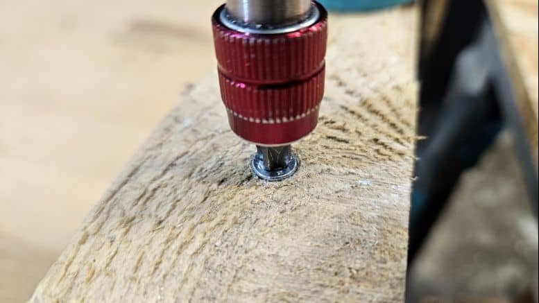 retirer une vis qui tourne dans le vide