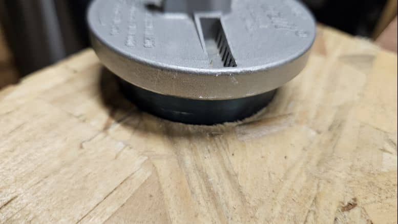 utiliser une scie cloche sur du bois